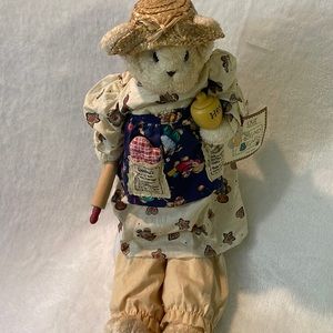1997 Thread Bears First Edition Bear Plush “Ginger Bearsworth” W/Tag & Stand!